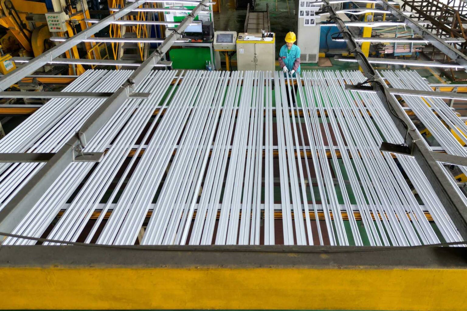 High-Quality Solar Module Frames Manufacturer | Alumetrik